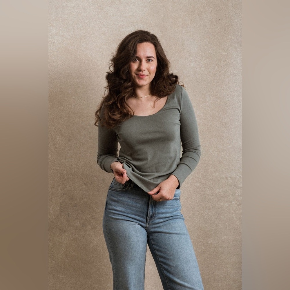 Neuflora Kelia Top in Sage - Picture 1 of 1